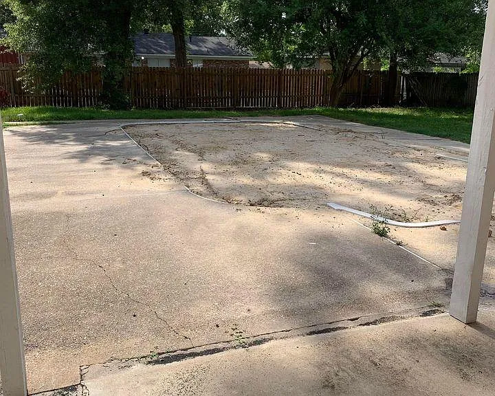 Oakwood Dr — Photo 3