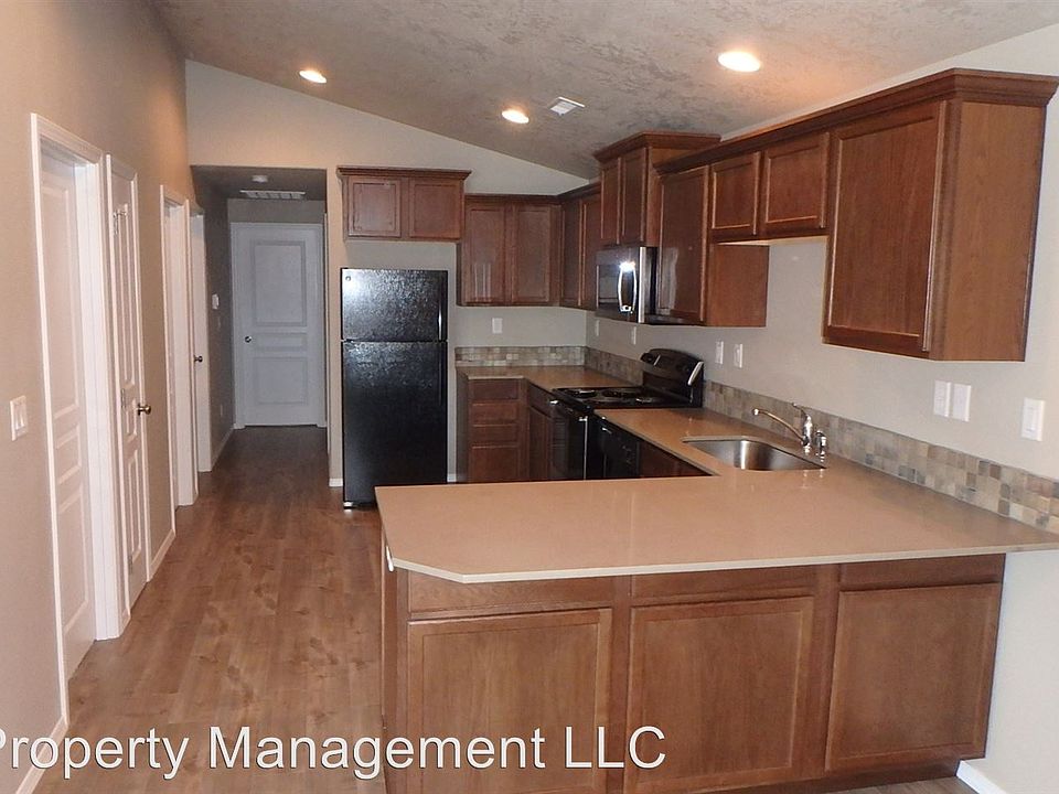 2nd image of 61988 Nates Pl