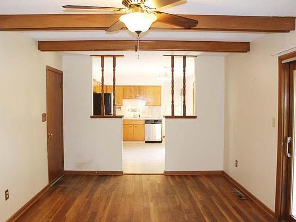 4th image of 359 Cadbury Dr