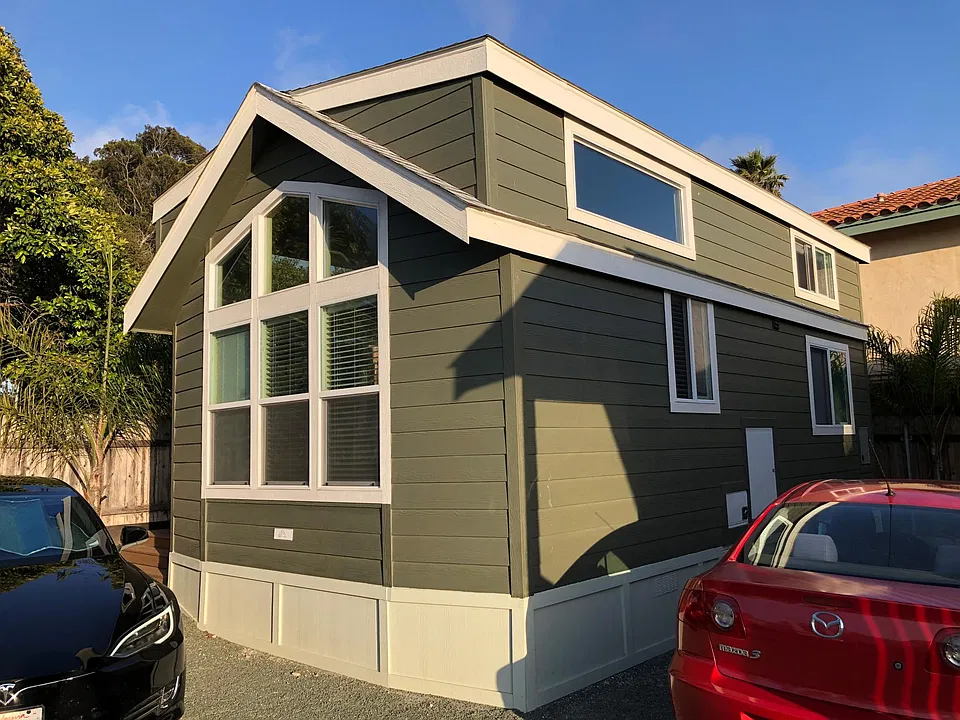 1078 Monterey Ave #5