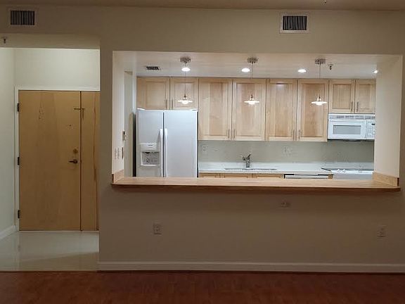 3rd image of 9755 NW 52nd St APT 203