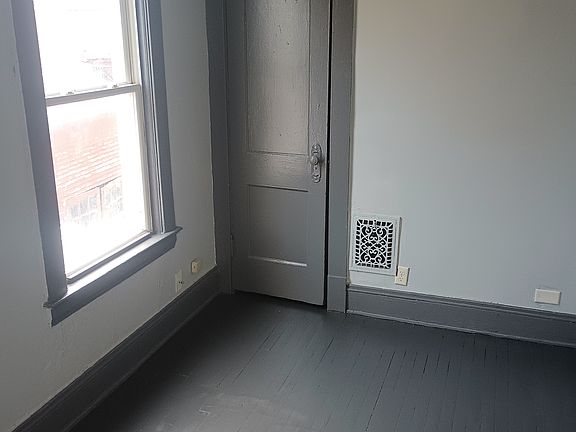 5th image of 2206 Denison Ave #6