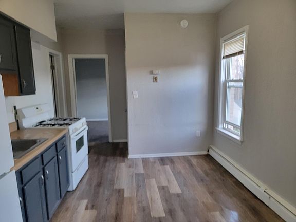2nd image of 1862 E 81st St APT 8