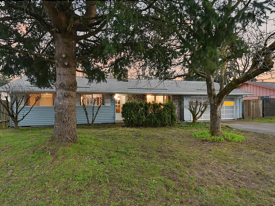 1st image of 8513 NE Lewis Dr