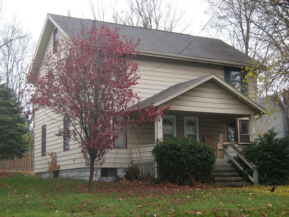 Exterior photo with 710 Hudson to the right side