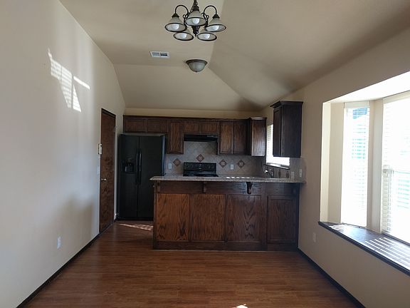 2nd image of 1700 Teakwood Cir