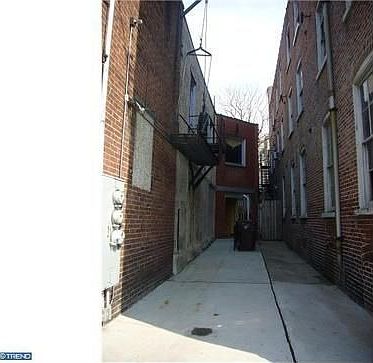 3rd image of 810 N Orange St