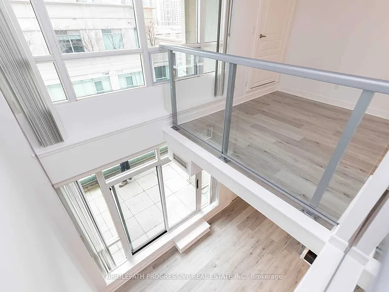 1 Avondale Ave #506 — Photo 23