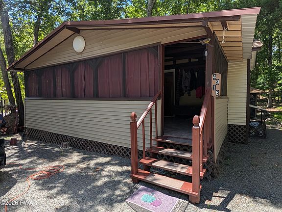 2nd image of 119 Mohican Dr