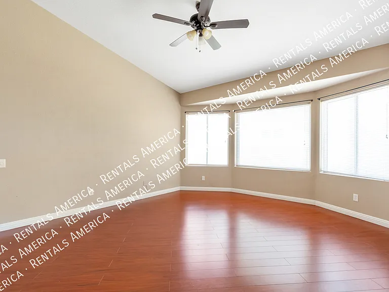 7165 W Yarbough Dr — Photo 17