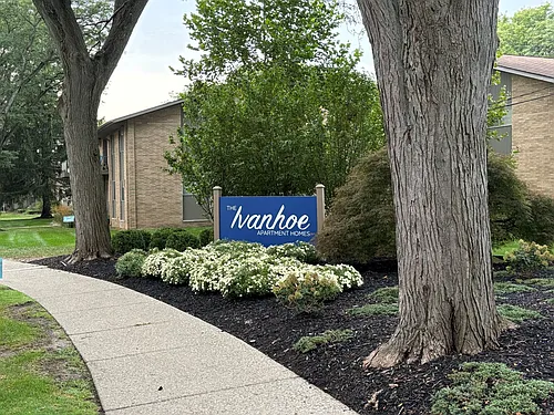 Ivanhoe Photo 1