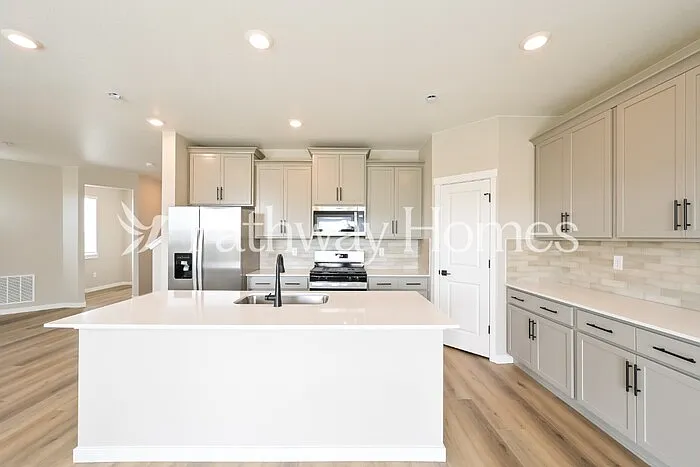 17852 E 94th Pl — Photo 5