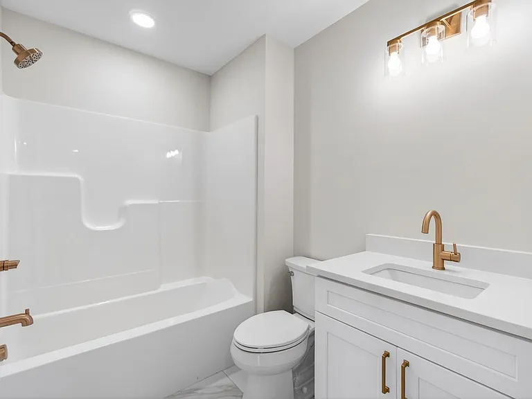 212 W Jere Whitson Rd #212 — Photo 22
