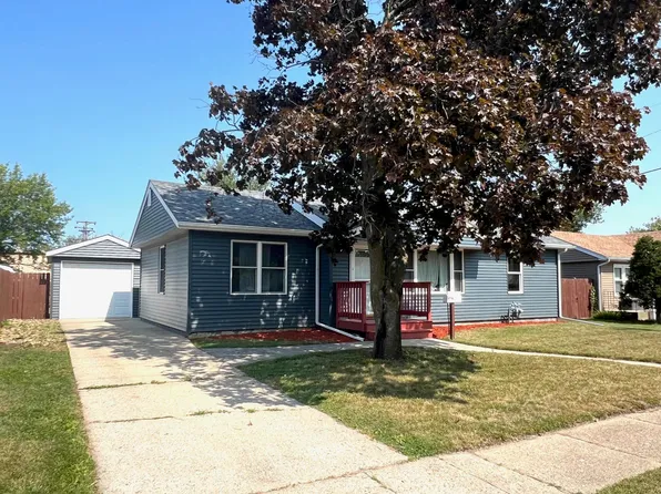 528 Theodore St, Loves Park, IL 61111