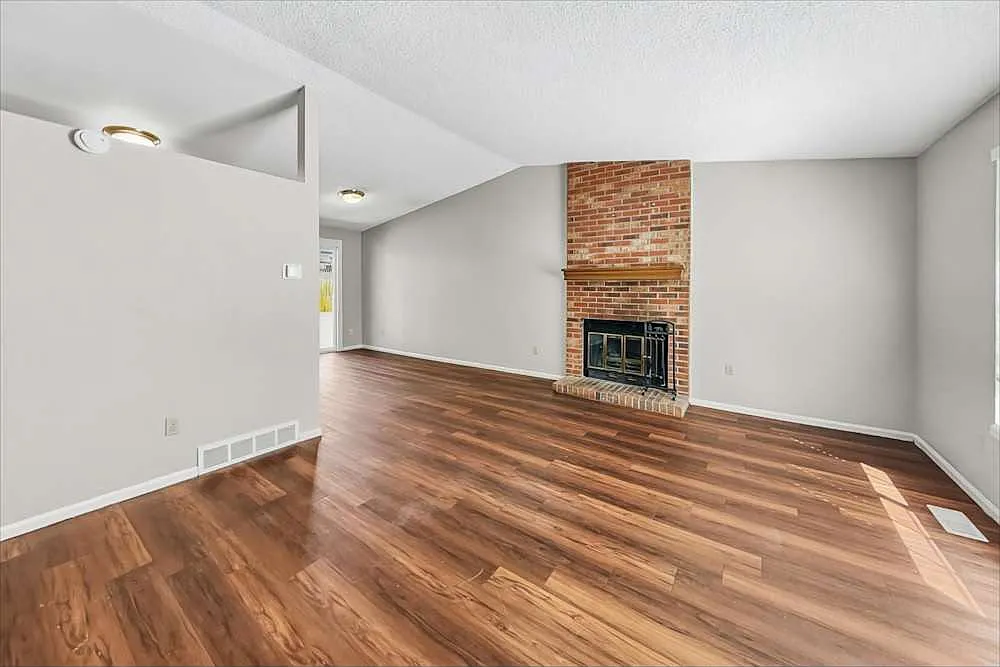 3 bed, 1536 sqft, $1,500 — Photo 2