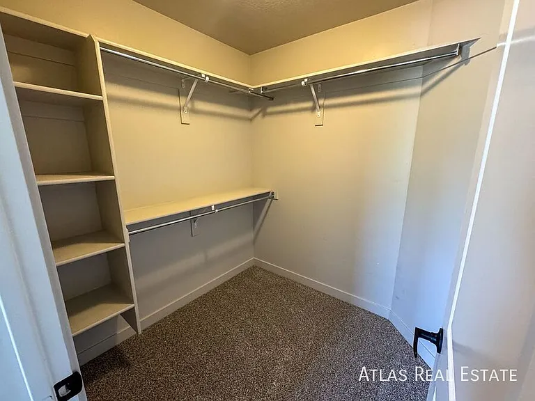 2530 N Knights Ln — Photo 15