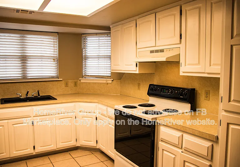 4109 W Quincy Ct — Photo 2