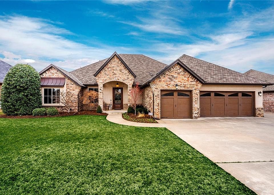1st image of 7612 NW 133rd Pl