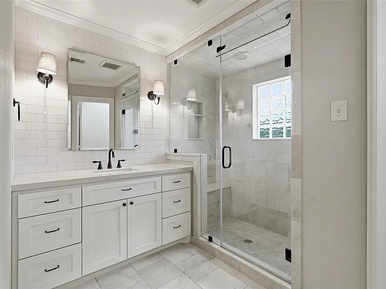 12435 Kimberley Ln — Photo 13