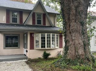 1368 Leonora Ave, Akron, OH