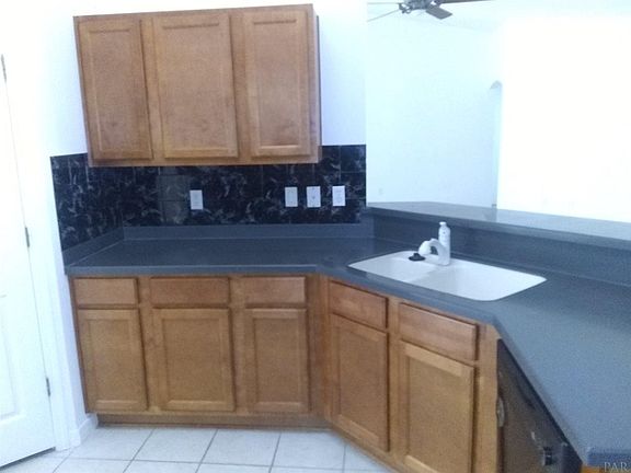 4th image of 6734 Bellingham St