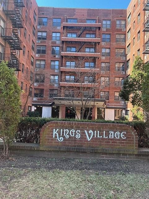1st image of 1200 E 53rd St APT 2Z