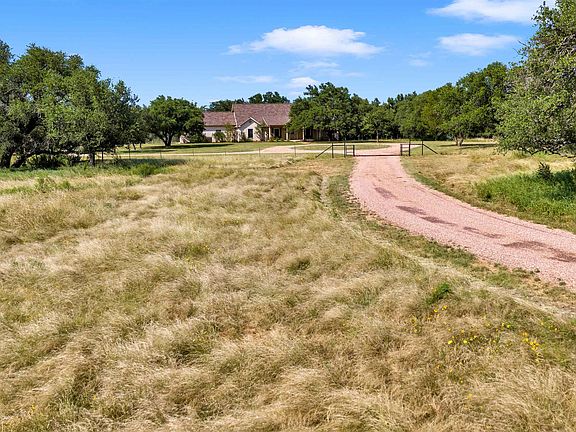 5th image of 627 Ranch Road 2323