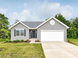 1577 Westlake Cir, Pacific, MO 63069