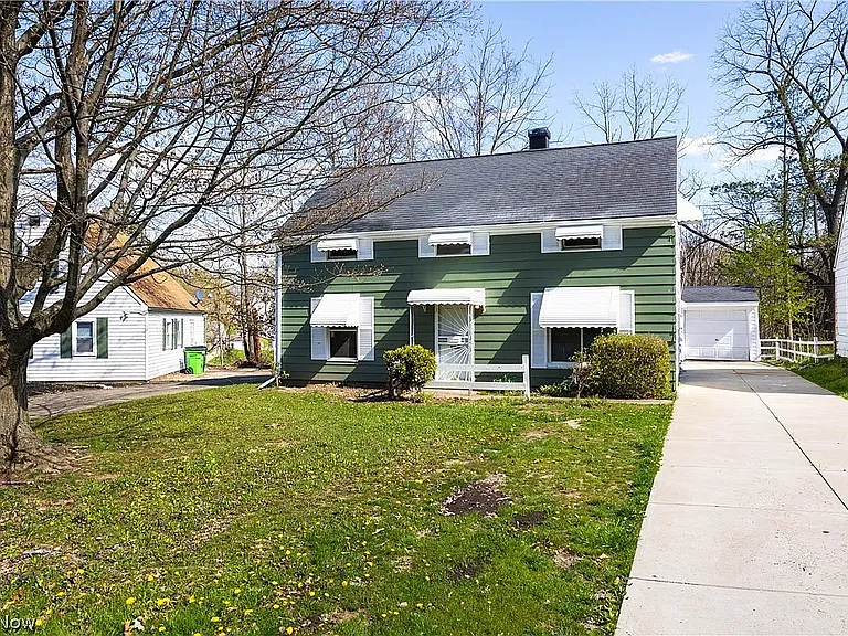 19802 Meadowlark Ln — Photo 1