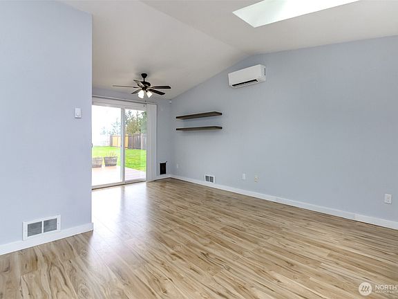 4th image of 713 136th Street S