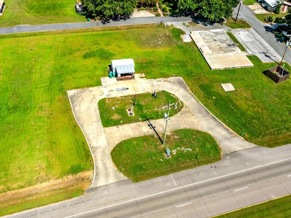 1838 S Alex Plaisance Blvd, Golden Meadow, LA 70357