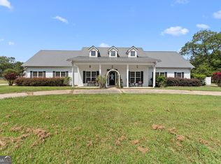 179 Village Cir, Cochran, GA 31014