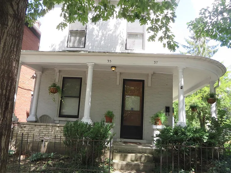 35 Green St #1 — Photo 2