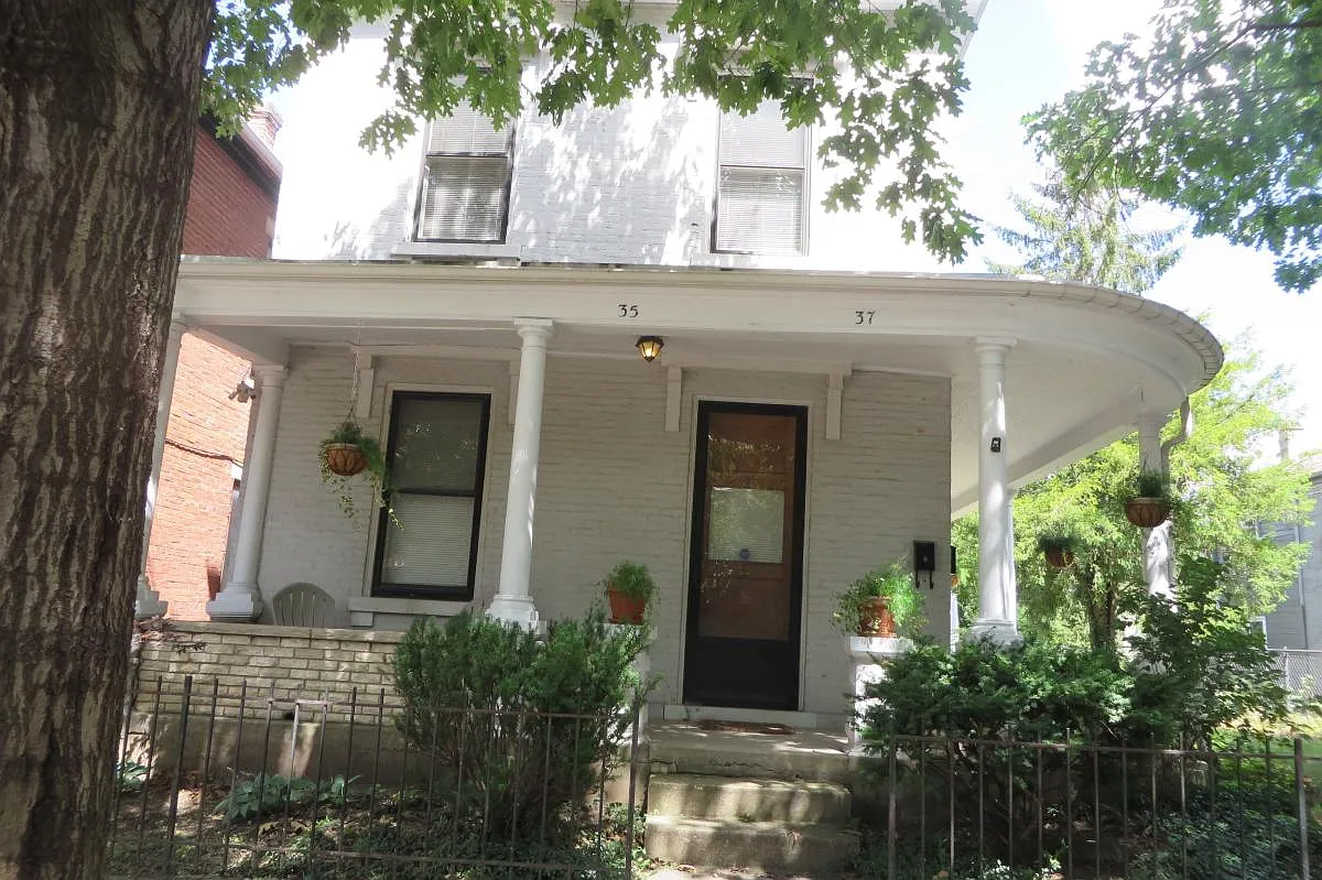Building Photo - 35 Green St #1