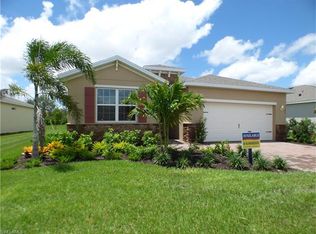 3185 Amadora Cir, Cape Coral, FL 33909
