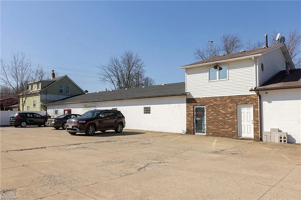 1 bed, $700 — Photo 1