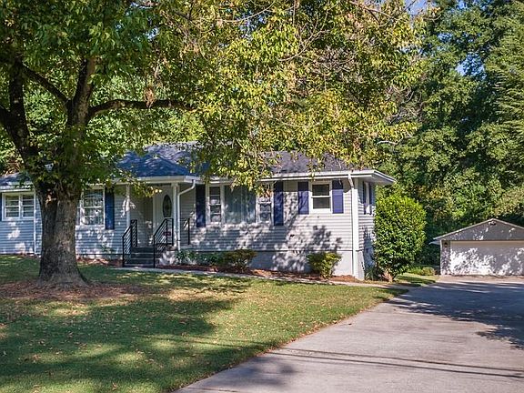 3rd image of 544 Huff St
