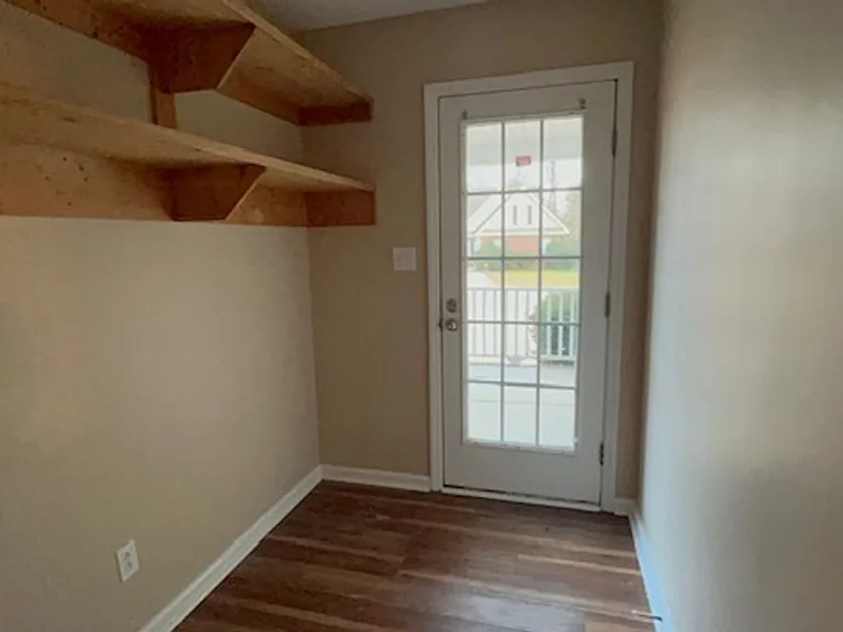 212 Walnut Creek Dr — Photo 10