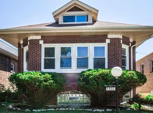 7951 S Perry Ave, Chicago, IL 60620