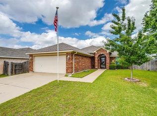 8521 Orlando Springs Dr, Fort Worth, TX 76123