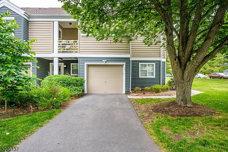 131 Bonney Ct