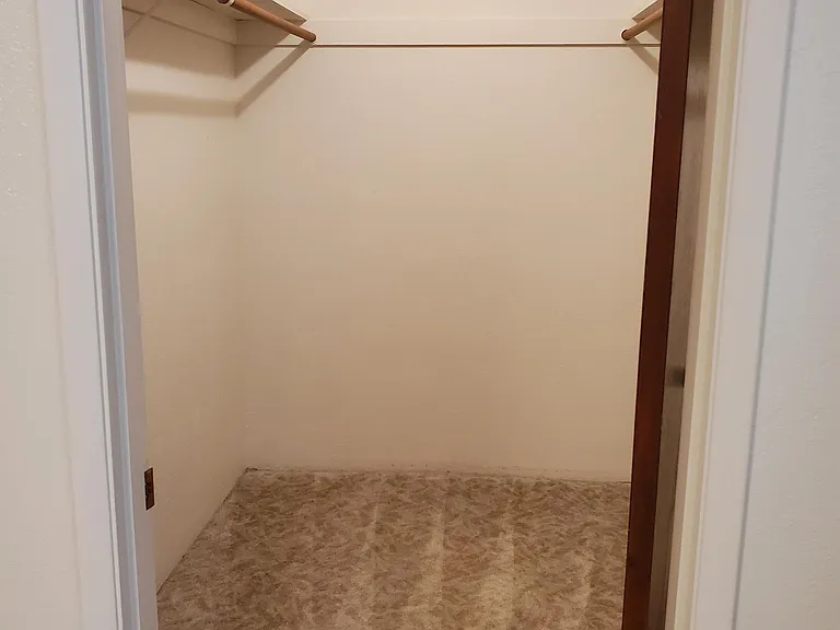 2467 Hawkins St — Photo 11