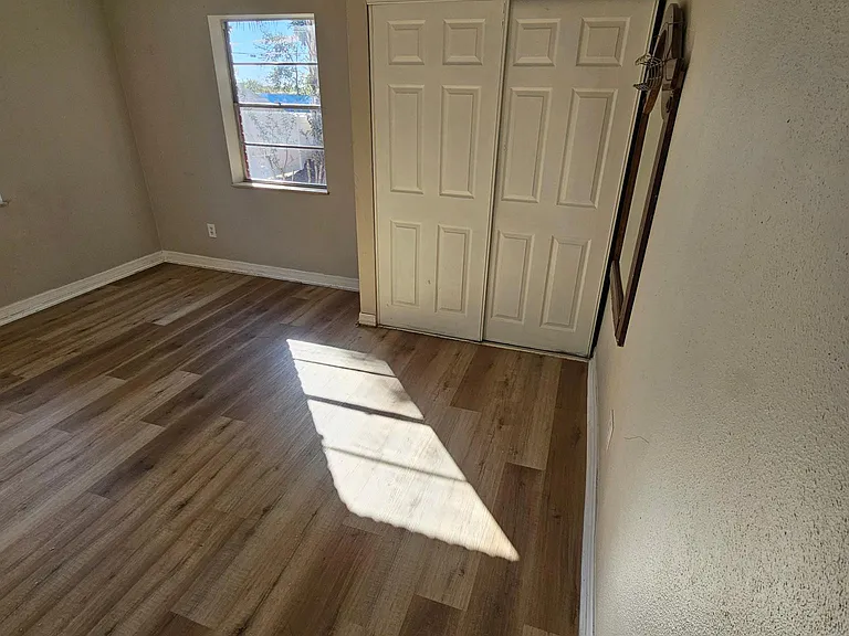 4320 S West Shore Blvd — Photo 5