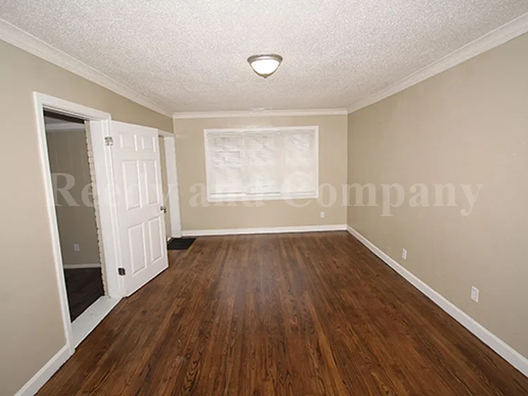 1023 Waring Rd — Photo 6