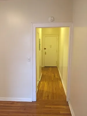 Rented by America Realty LLC | media 32