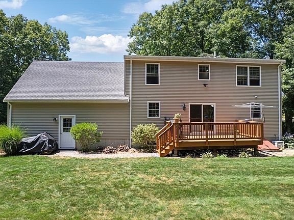4th image of 29 Junction Cir