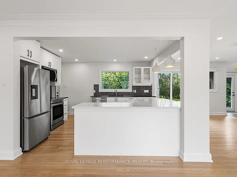 180 Roger Rd — Photo 20
