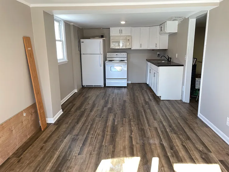 209 Willow Ln #2 — Photo 7