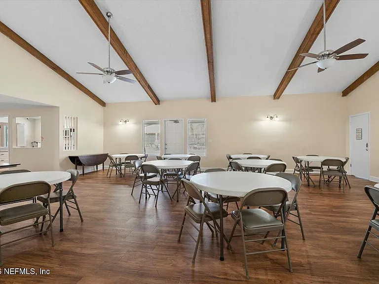 8140 Sutton Pl E — Photo 35