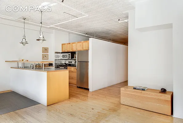 Sold by Compass | media 10